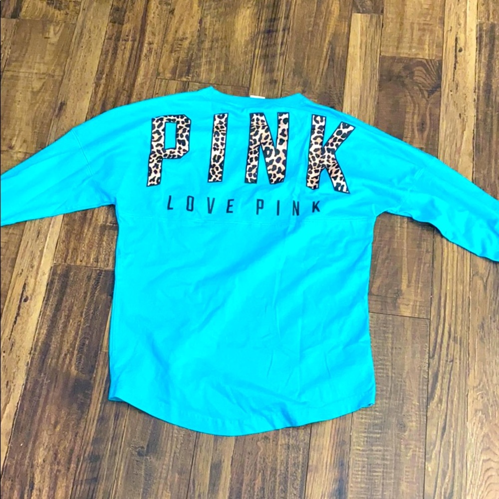 VS Pink Women’s LS Leopard Shirt Size XS